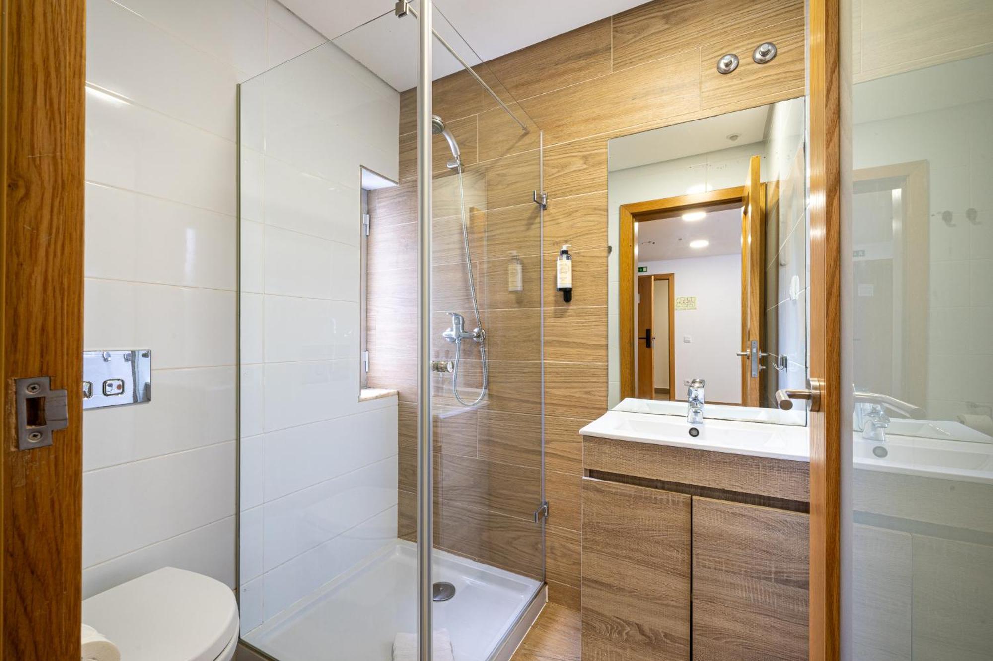 Central Suites 3 Sao Joao da Madeira Bagian luar foto