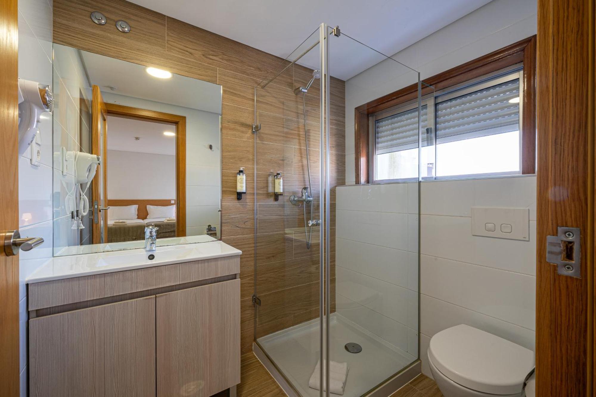 Central Suites 3 Sao Joao da Madeira Bagian luar foto