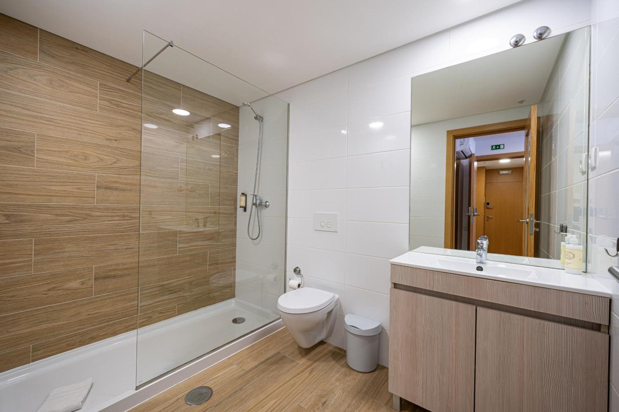 Central Suites 3 Sao Joao da Madeira Bagian luar foto